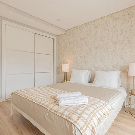 Spacious 4 Bed With Private Pool וילה *