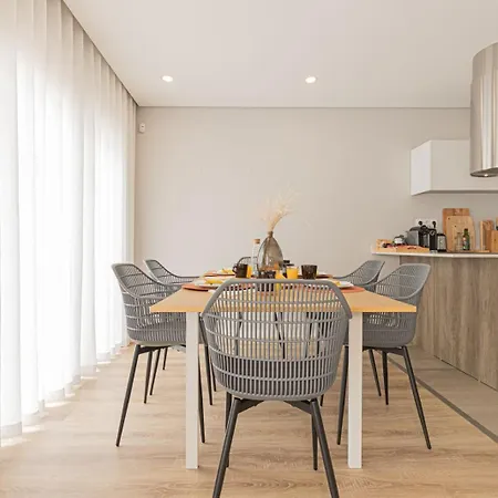 וילה Spacious 4 Bed With Private Pool