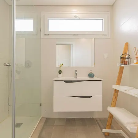 Spacious 4 Bed With Private Pool 别墅 费尔南费罗