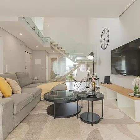 Spacious 4 Bed With Private Pool פרנאו פרו