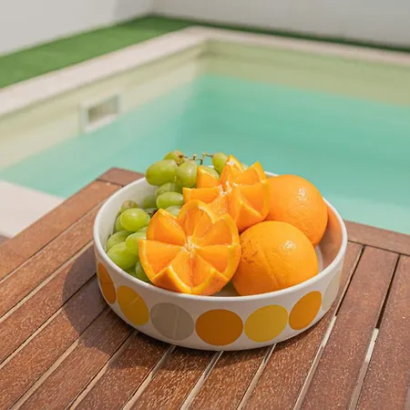 Spacious 4 Bed With Private Pool פרנאו פרו
