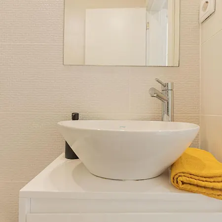 Spacious 4 Bed With Private Pool * 费尔南费罗