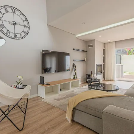 Spacious 4 Bed With Private Pool וילה פרנאו פרו