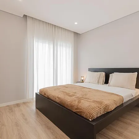 别墅 Spacious 4 Bed With Private Pool 费尔南费罗